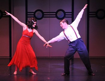 Anything Goes with a man and woman dancing